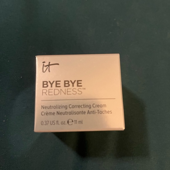 IT Cosmetics Bye Bye Redness Neutralizing Correcting Cream - White - Picture 1 of 3